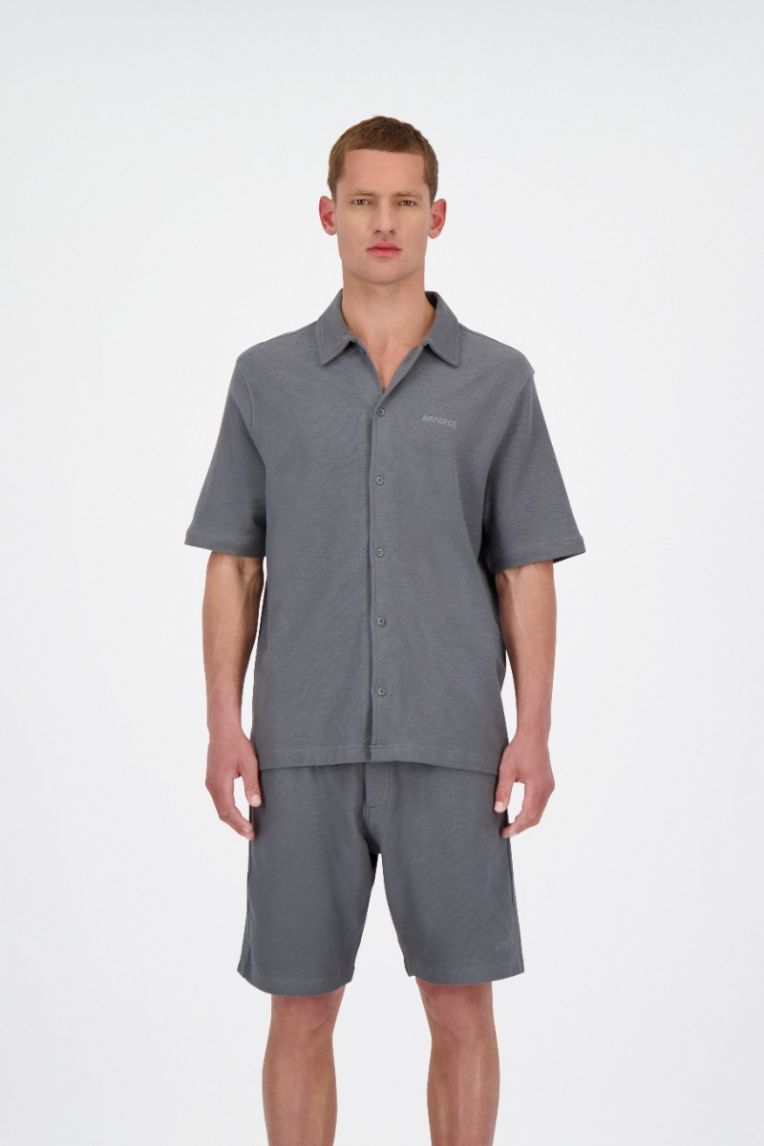 WOVEN SHORT SLEEVE SHIRT